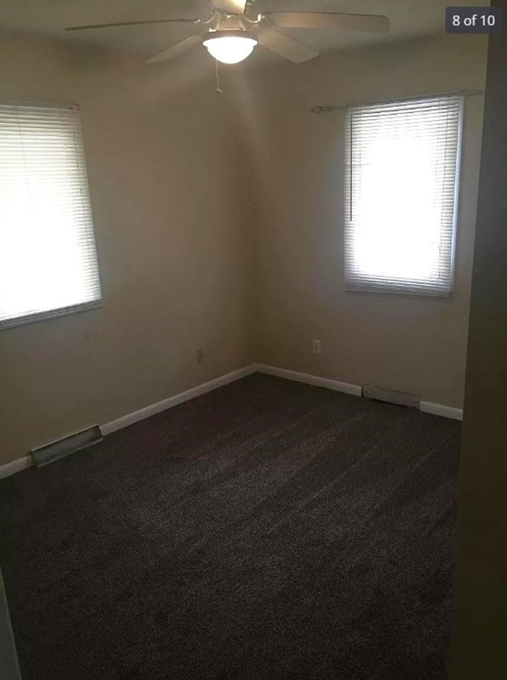 1611 Crosby Ln - Photo 6 of 8
