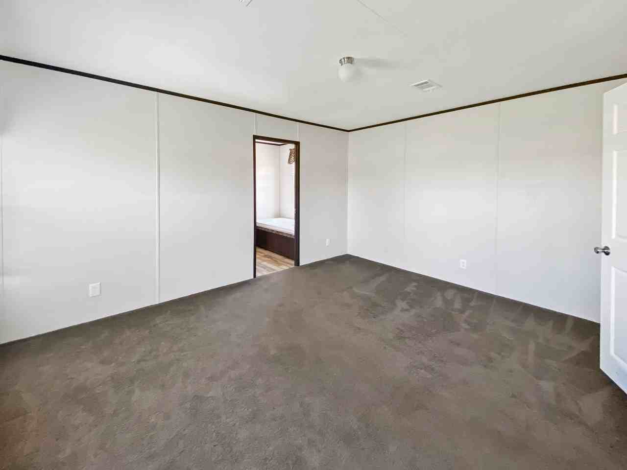 2902 W Jones Rd - Photo 6 of 11