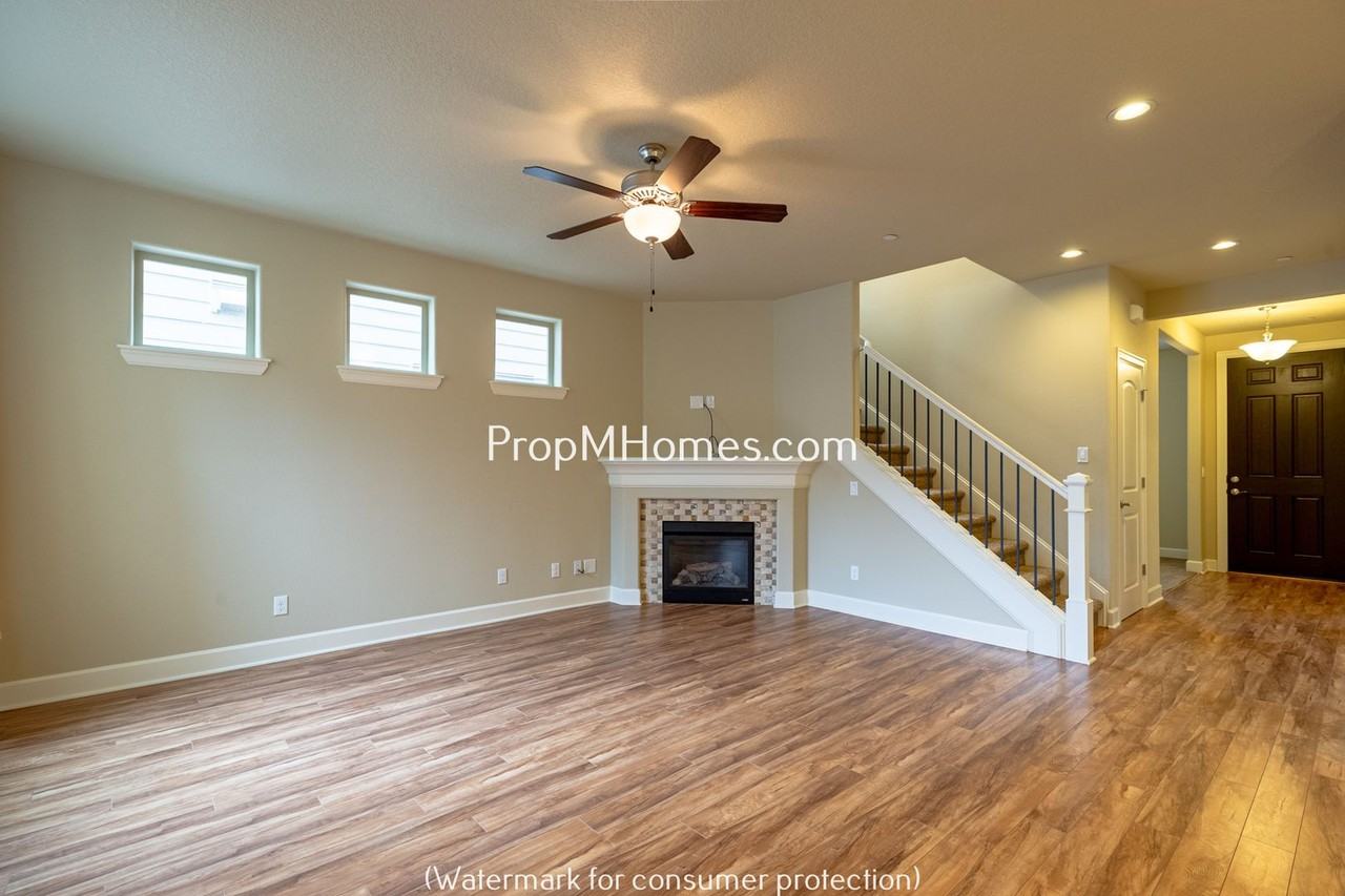 10655 Sw Barber St - Photo 3 of 27