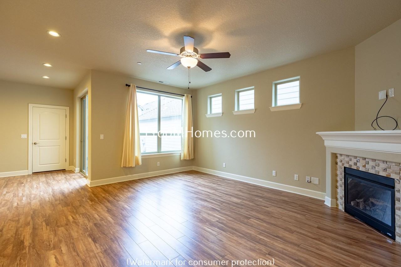 10655 Sw Barber St - Photo 4 of 27