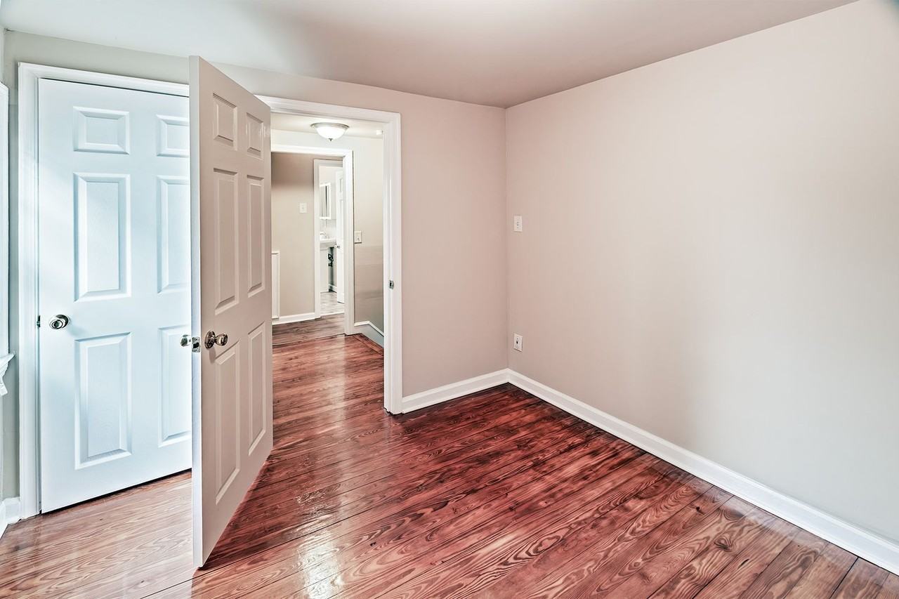 728 S Franklin St - Photo 6 of 12