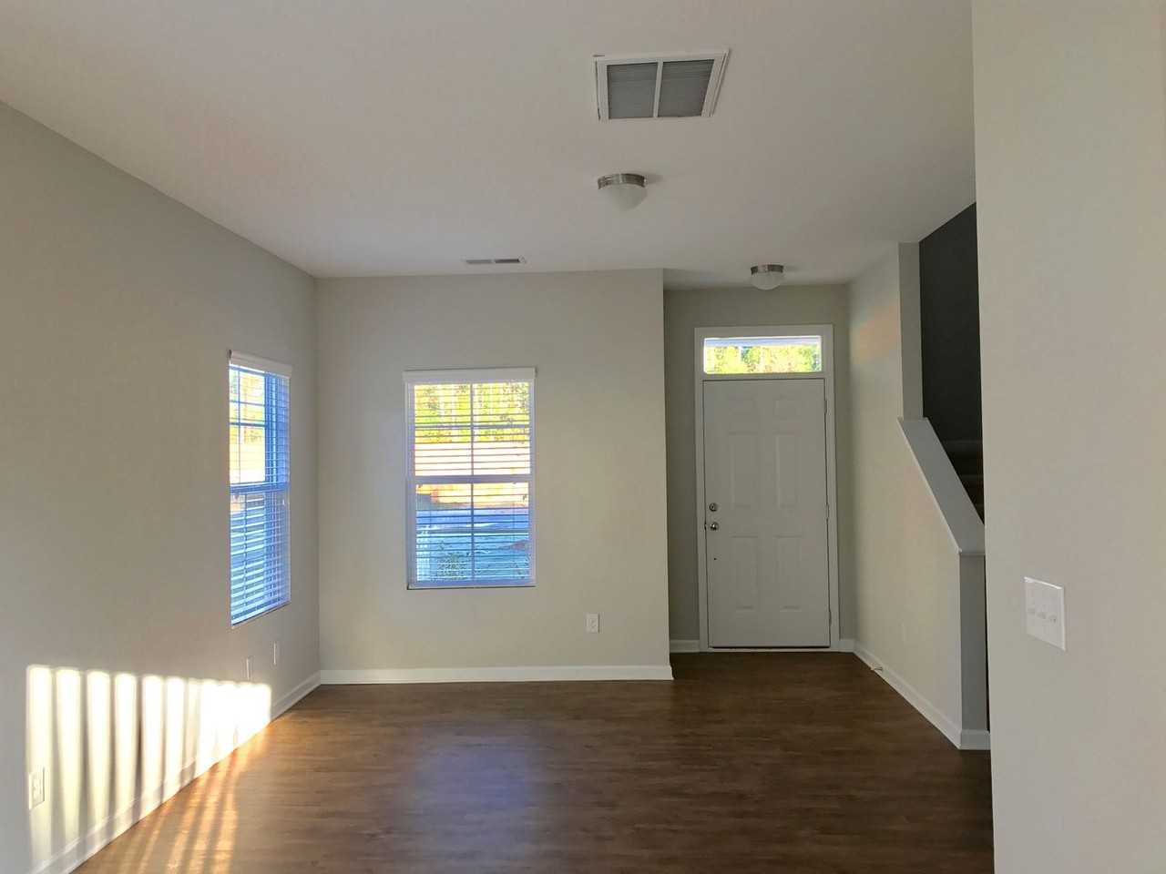1222 Oak Haven Dr - Photo 2 of 15