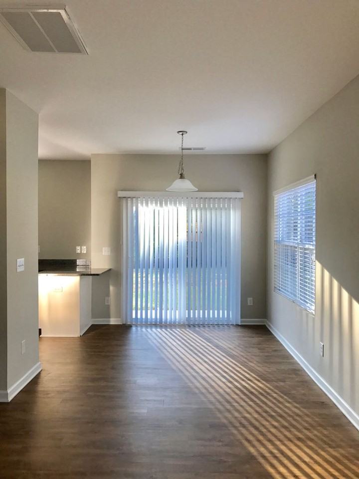 1222 Oak Haven Dr - Photo 3 of 15