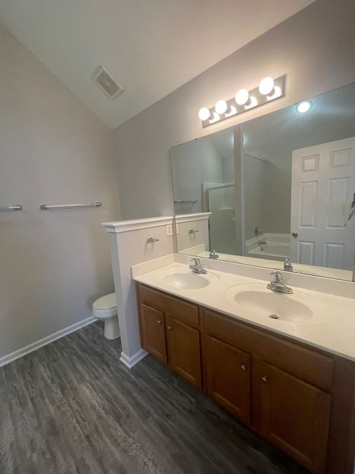 2423 Sunset Oaks Dr - Photo 6 of 13