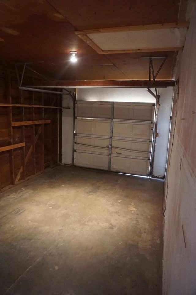 2521 40th St - Photo 7 of 9