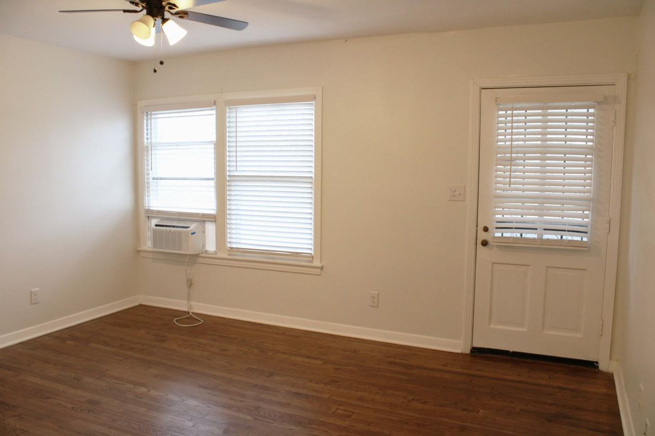 2825 W Woodlawn Ave - Photo 6 of 24