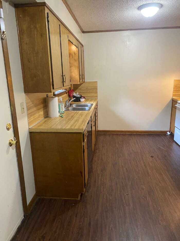 304 Michelle Ave #304 - Photo 3 of 3