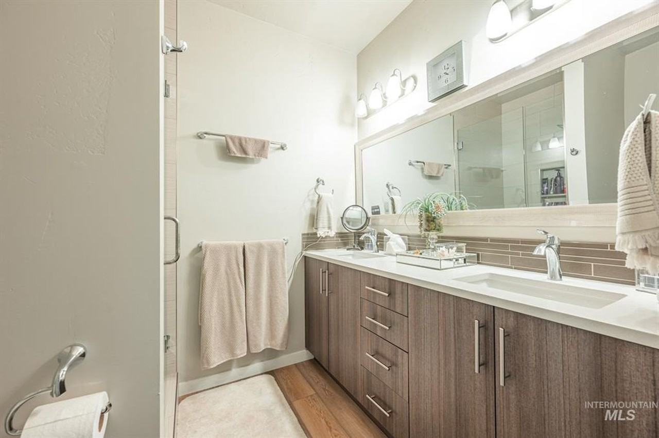 3563 N Adams St - Photo 7 of 14