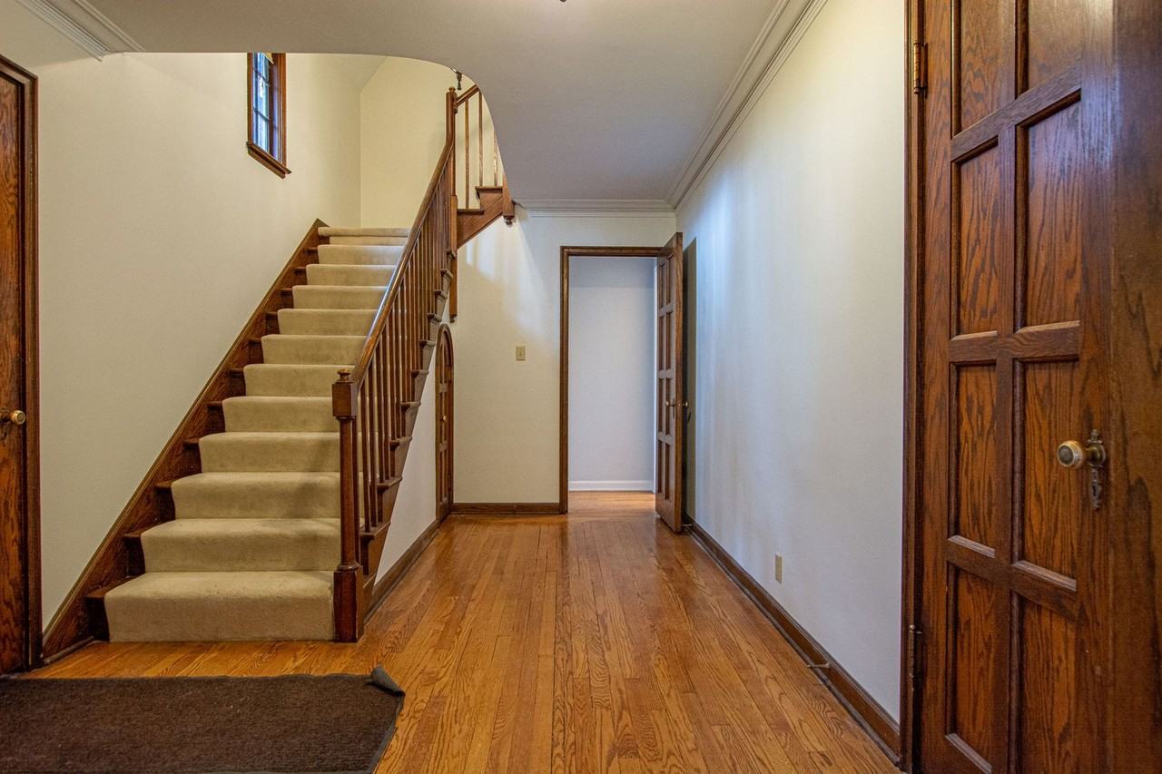 5115 Lafayette Ave - Photo 2 of 39