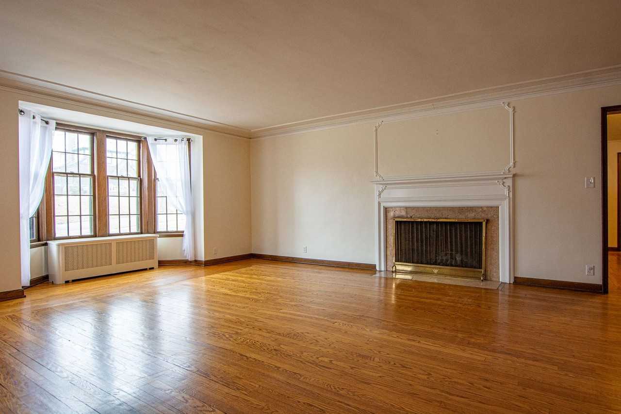5115 Lafayette Ave - Photo 5 of 39