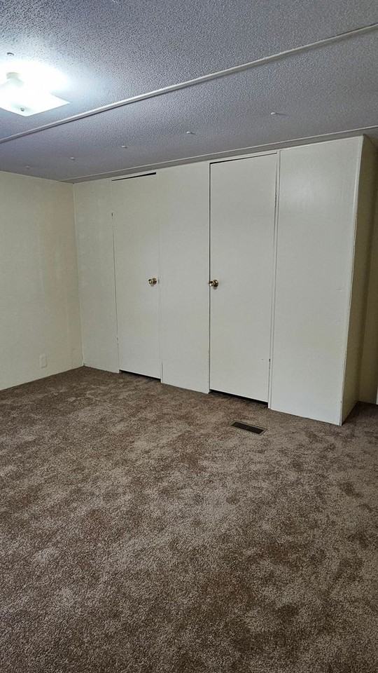 108 Davis Rd E - Photo 5 of 46