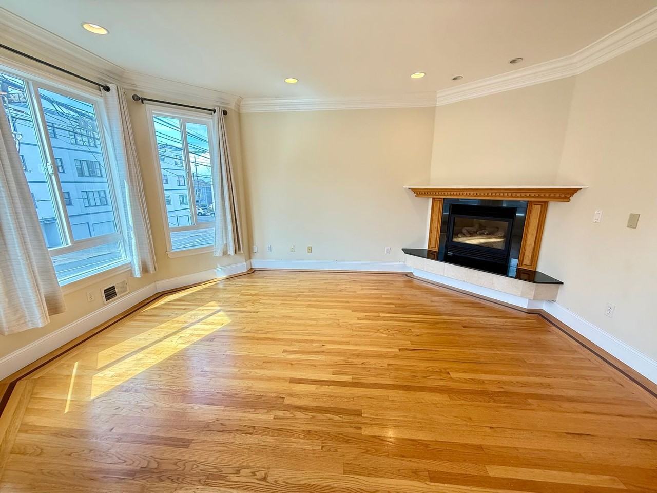 1524 Kirkham St - Photo 4 of 21