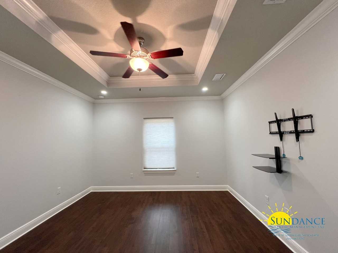 2253 Andorra St - Photo 4 of 13