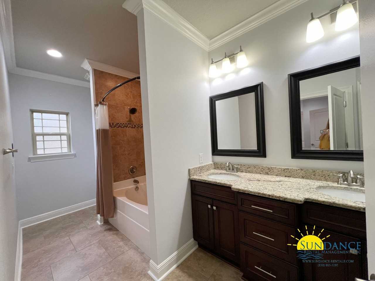 2253 Andorra St - Photo 5 of 13