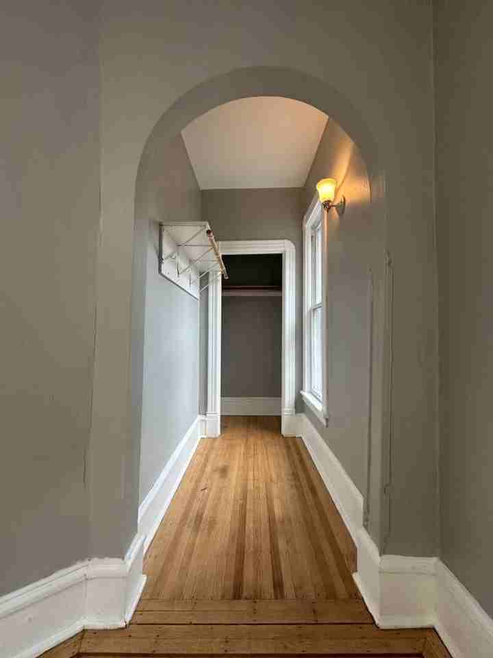 2709 Aldrich Ave S - Photo 5 of 9