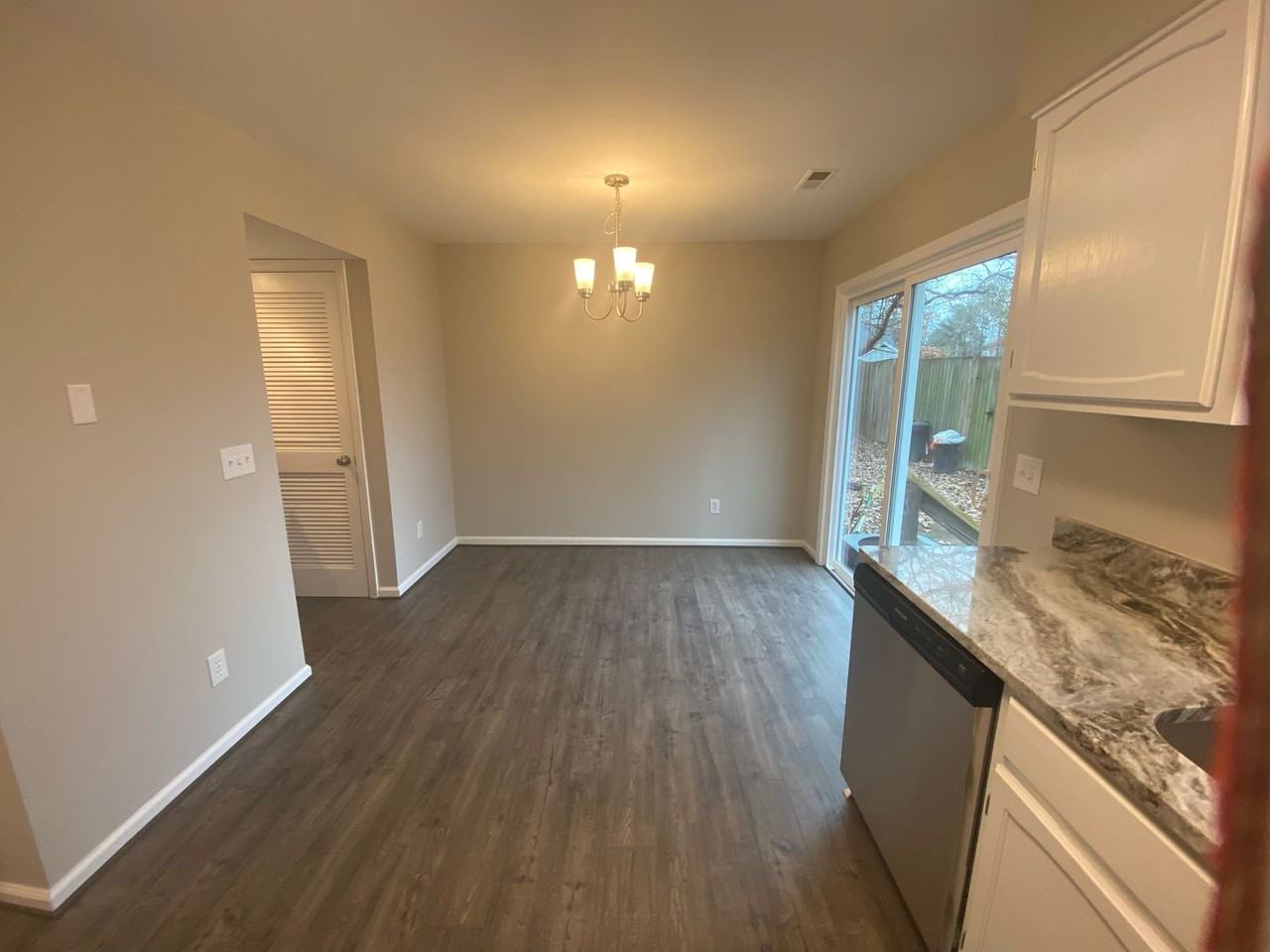 2802 Oak Hill Dr - Photo 6 of 18