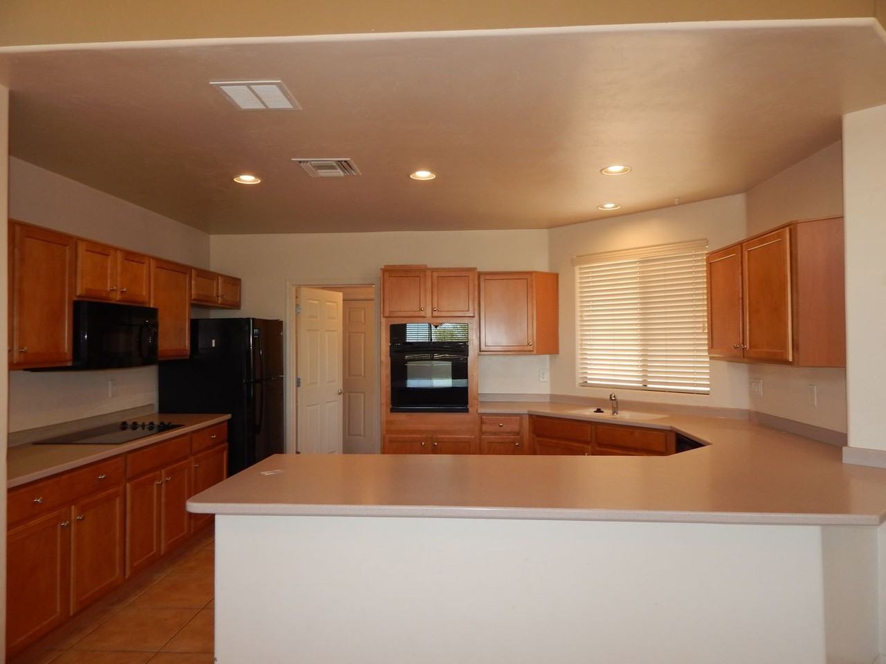 13798 E Fiery Dawn Dr - Photo 7 of 33