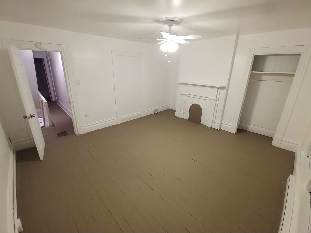 640 Lillian St - Photo 2 of 6