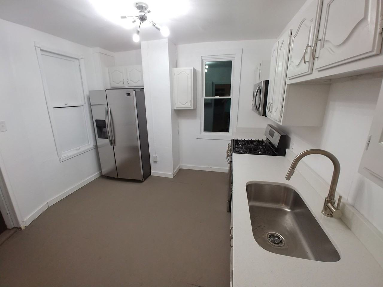 640 Lillian St - Photo 6 of 6
