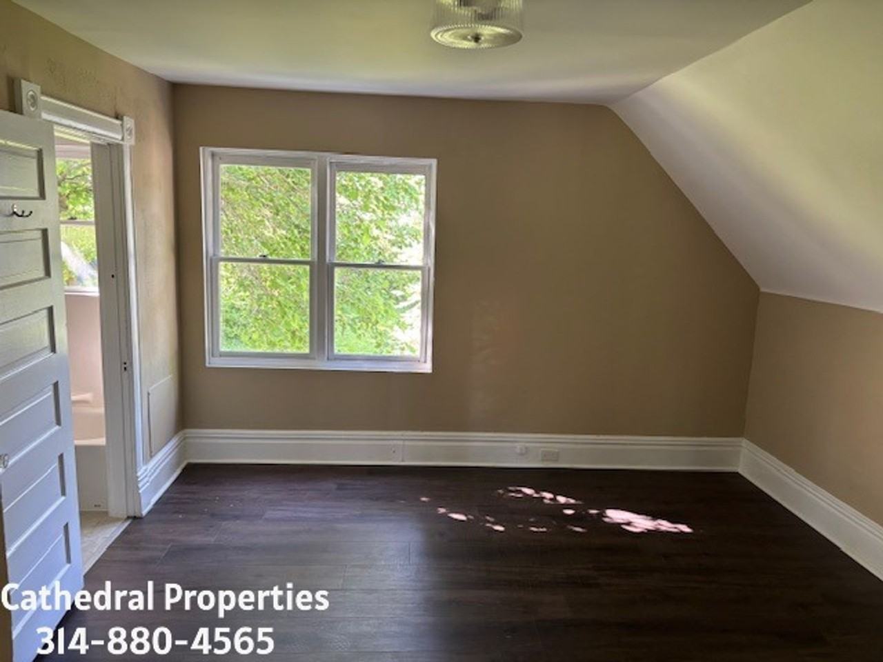 3634 Cambridge Ave - Photo 4 of 7
