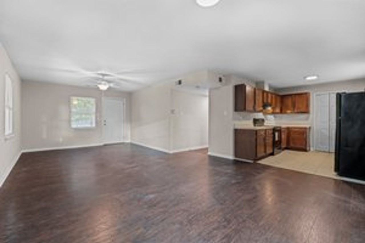 713 Grantland Dr - Photo 2 of 15
