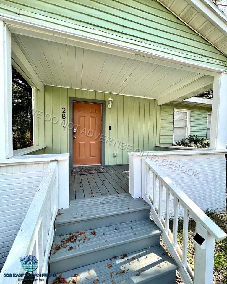 2811 Venus St - Photo 2 of 18
