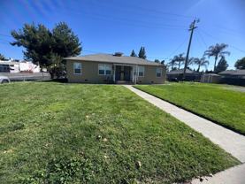 736 Cedar St - Photo 1 of 1