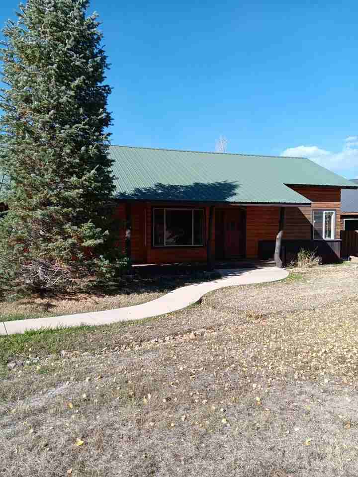 182 Driftwood Dr - Photo 2 of 24