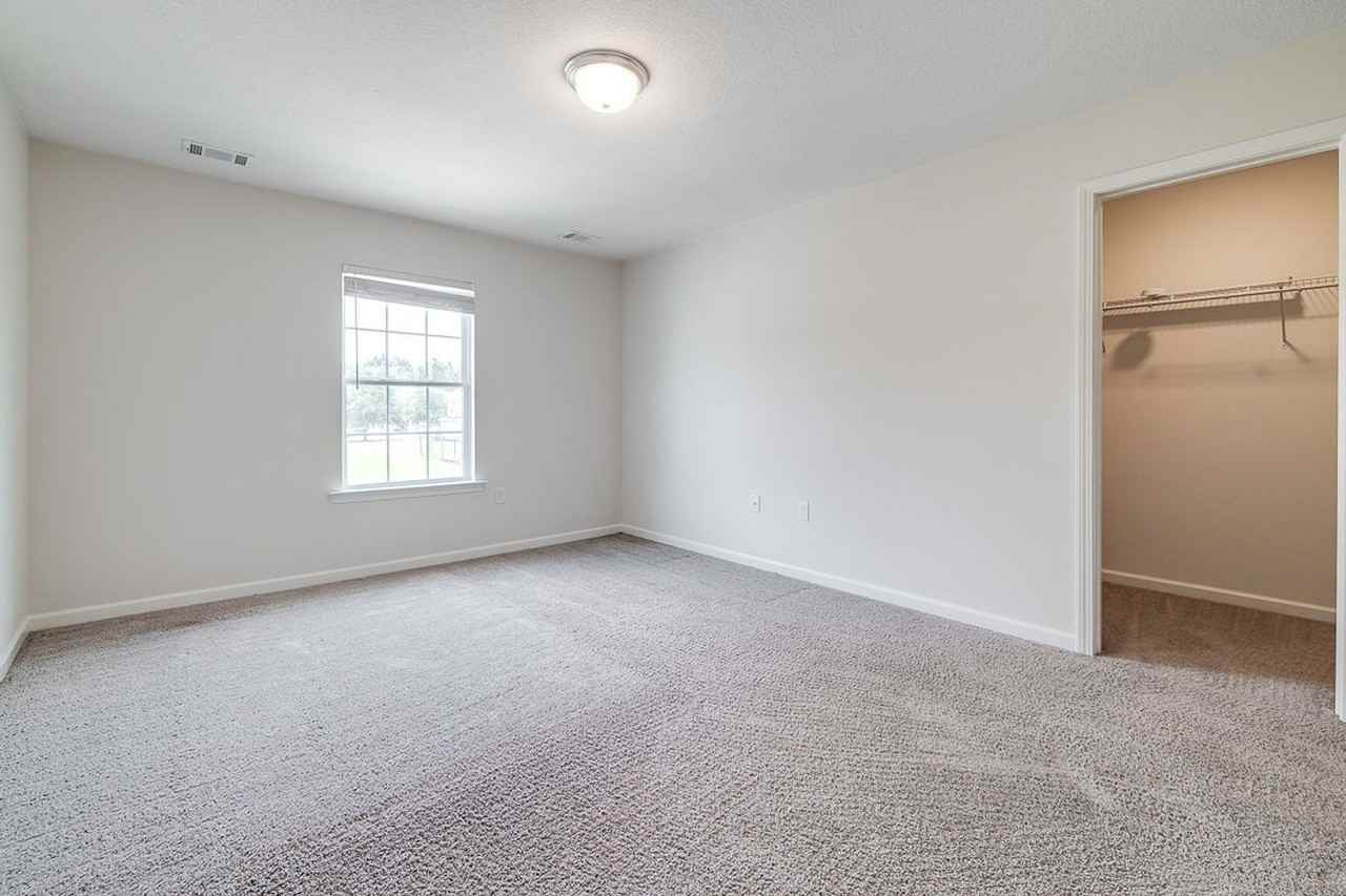 176 Barfield Way - Photo 4 of 24