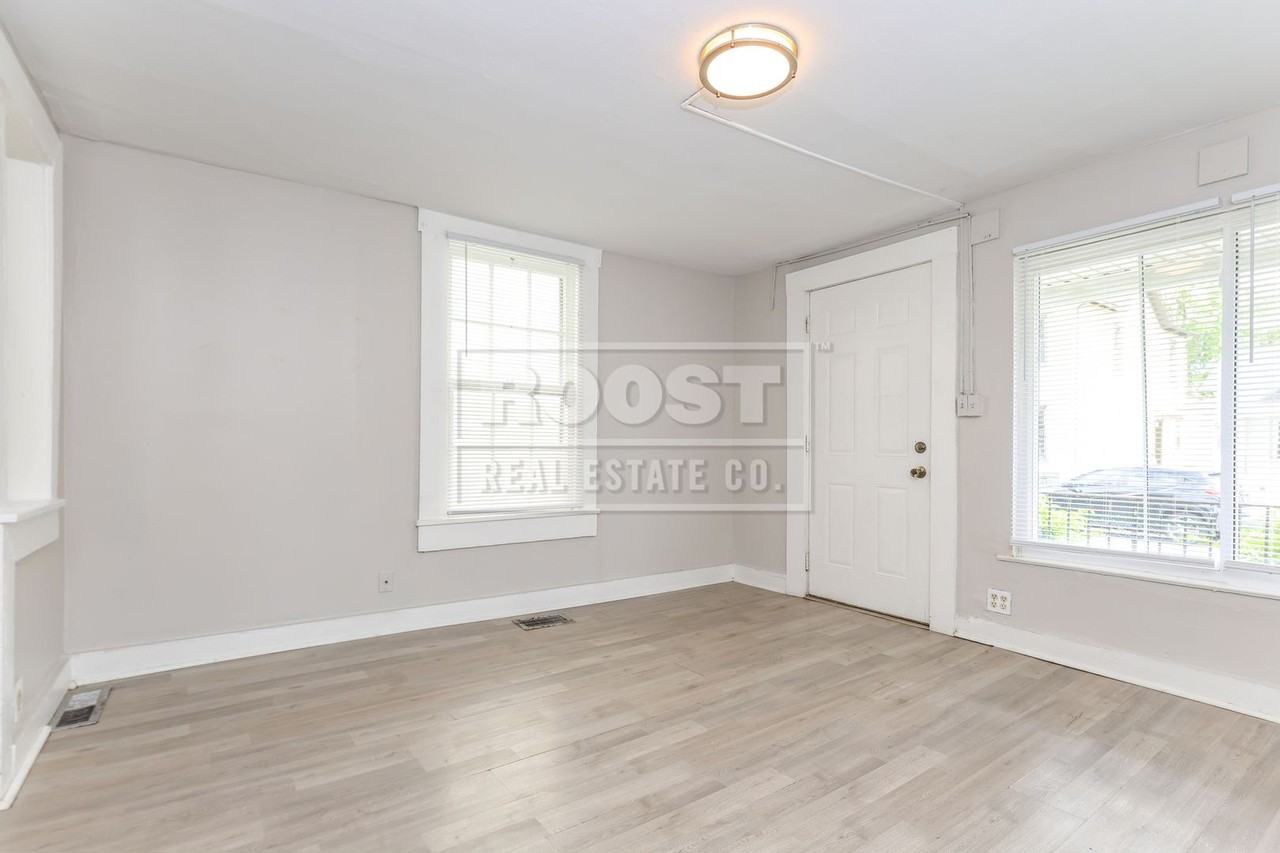 35 Neal Ave - Photo 4 of 10