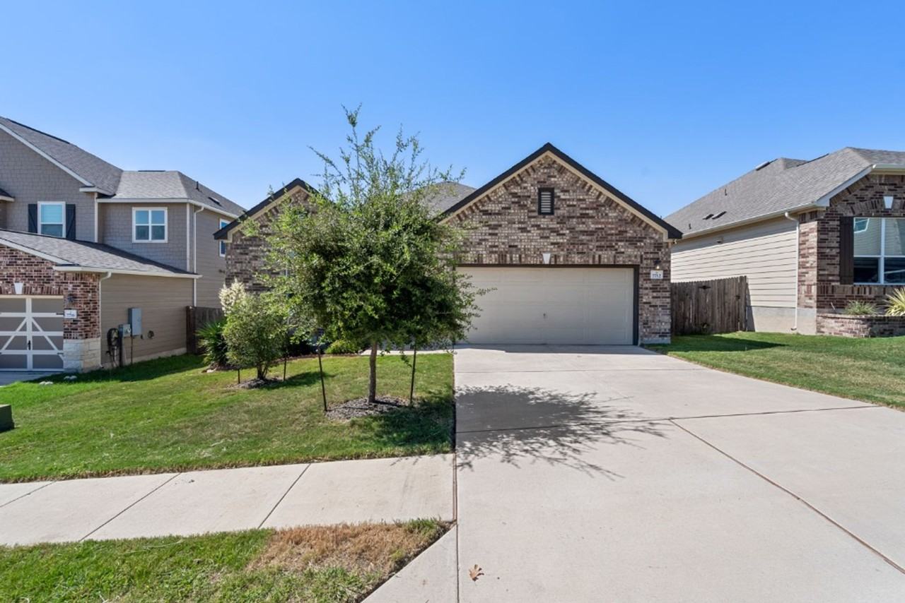 7712 Peccary Dr - Photo 2 of 28