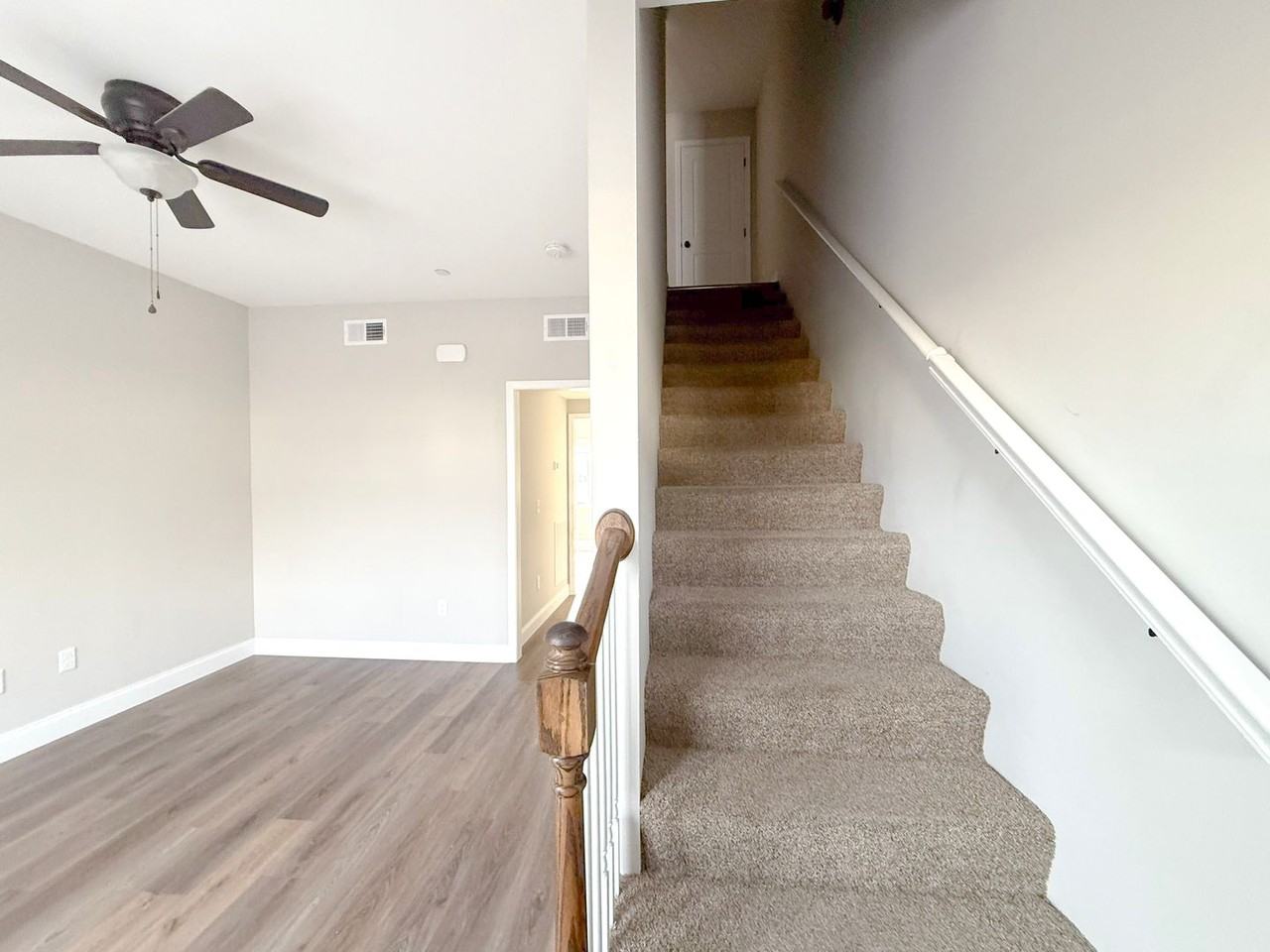 107 Westfield Ct - Photo 2 of 28