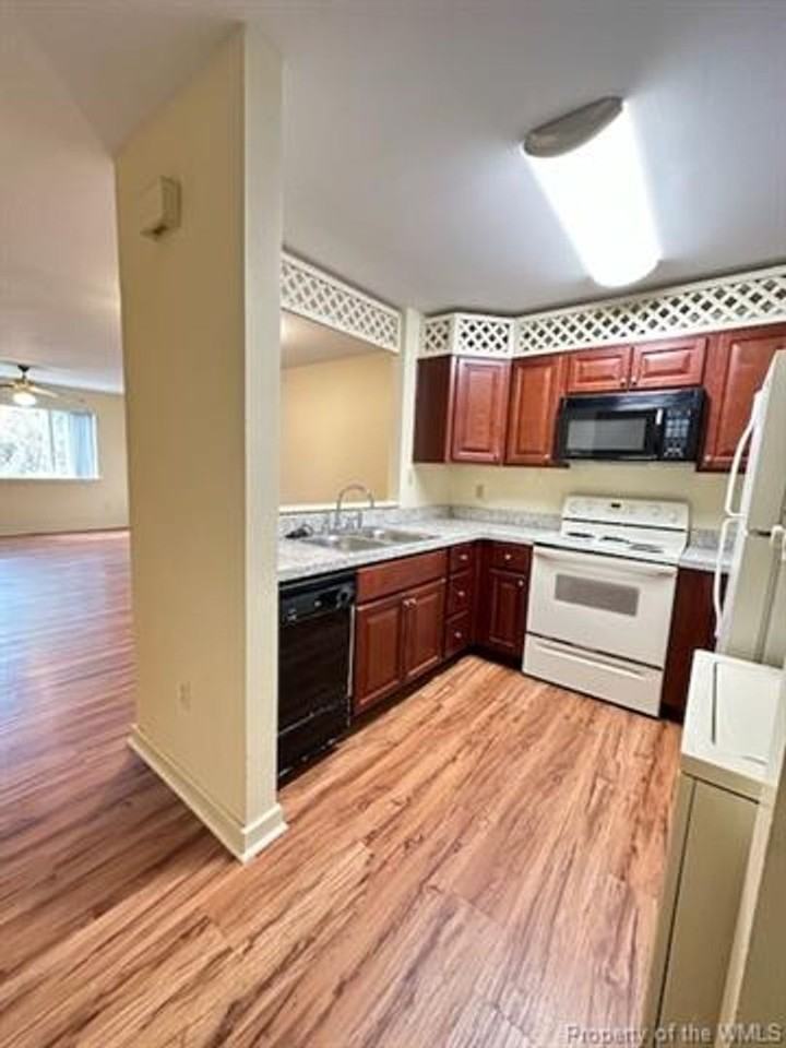 1203 1203 A-1 Jamestown Road - Photo 3 of 10