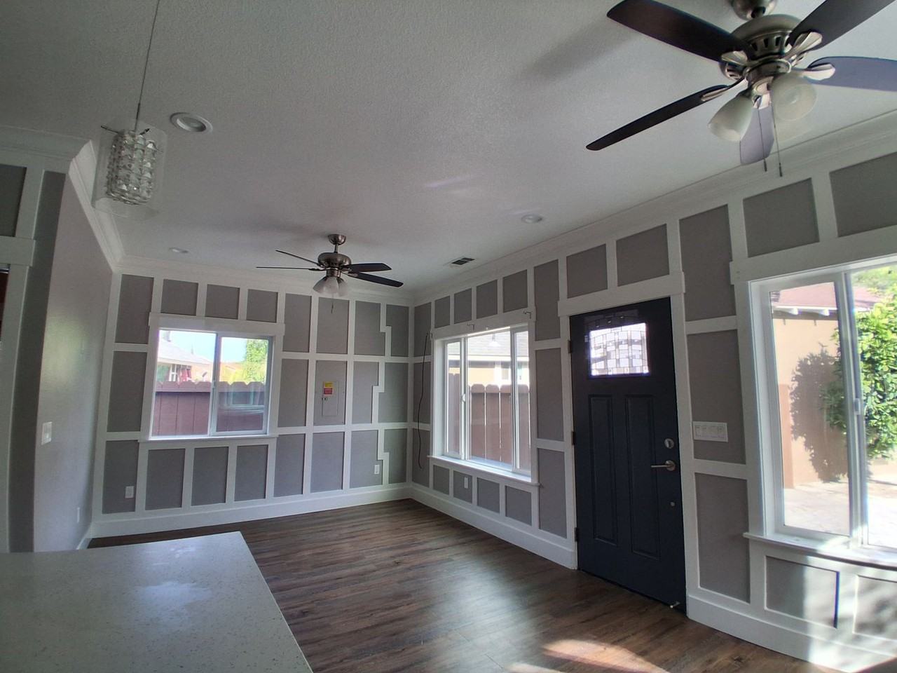 2112 Eicher Ave - Photo 5 of 18