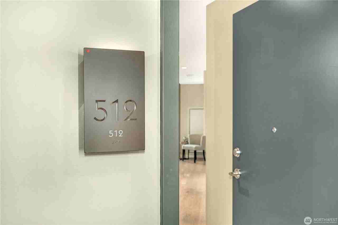 590 1st Ave S #512 - Photo 4 of 38