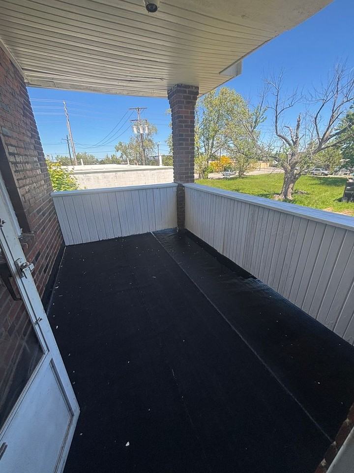 1414 E 176th St - Photo 5 of 10