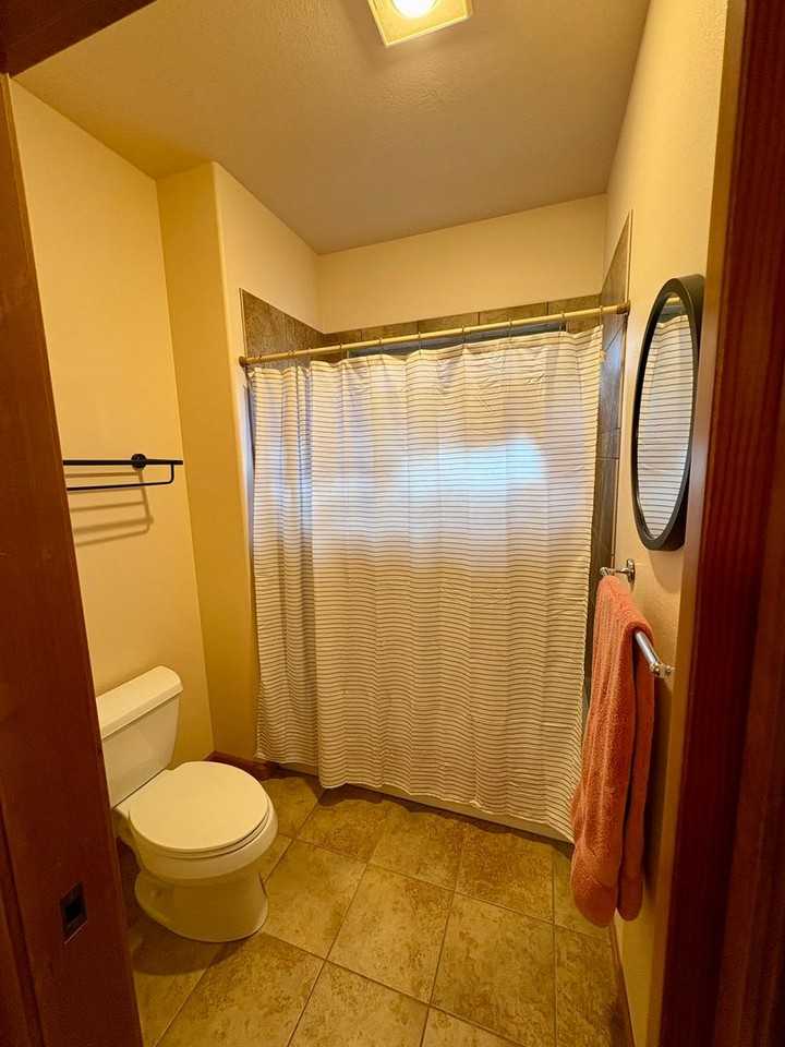 431 Stanford Ave - Photo 3 of 19