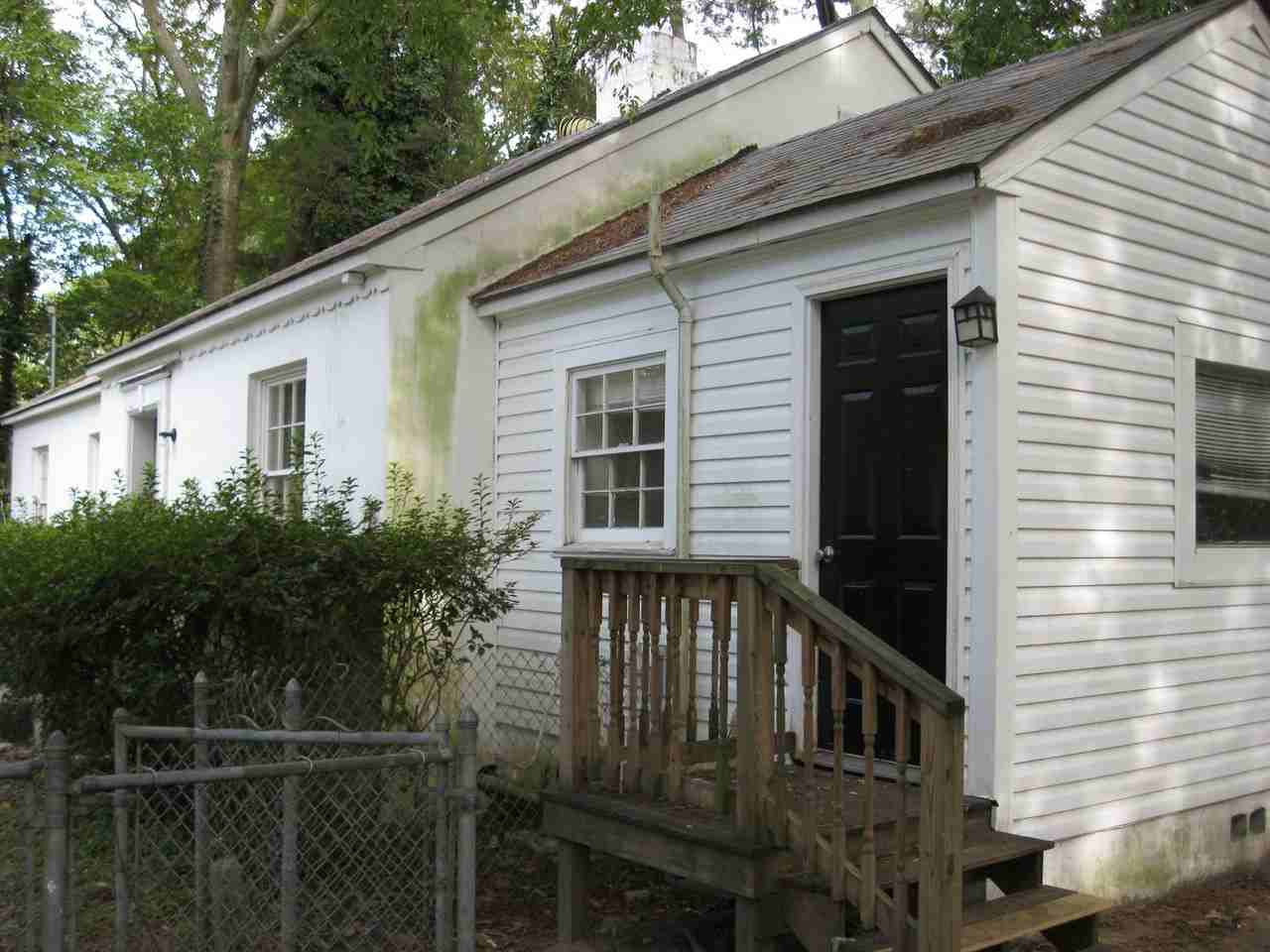 1709 E 41st St - Photo 4 of 22