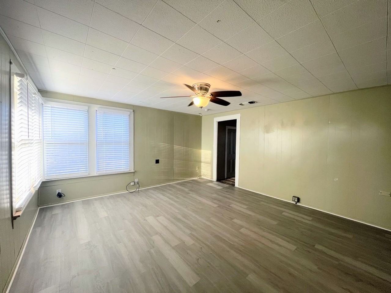 1902 Ksny Dr - Photo 5 of 23