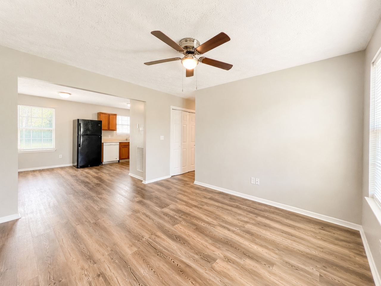 804 Forest Dale Ln #A - Photo 2 of 7