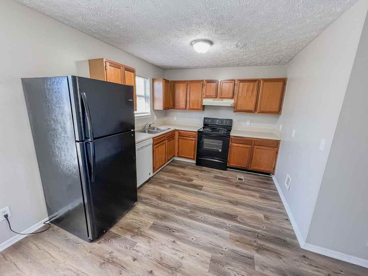 804 Forest Dale Ln #A - Photo 4 of 7