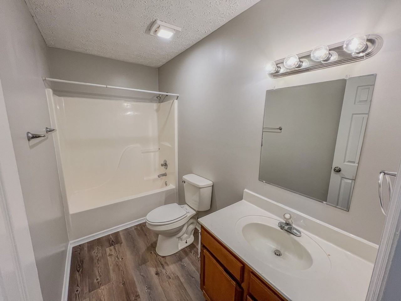 804 Forest Dale Ln #A - Photo 5 of 7