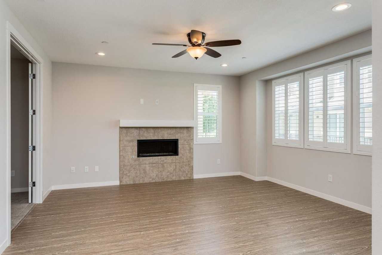 4821 Holden Dr - Photo 5 of 42