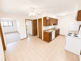 featured image of 2975 Wildwood Dr