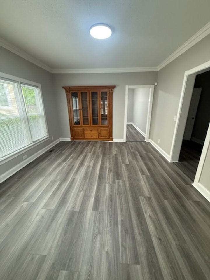 1007 Sunset Ave - Photo 5 of 10