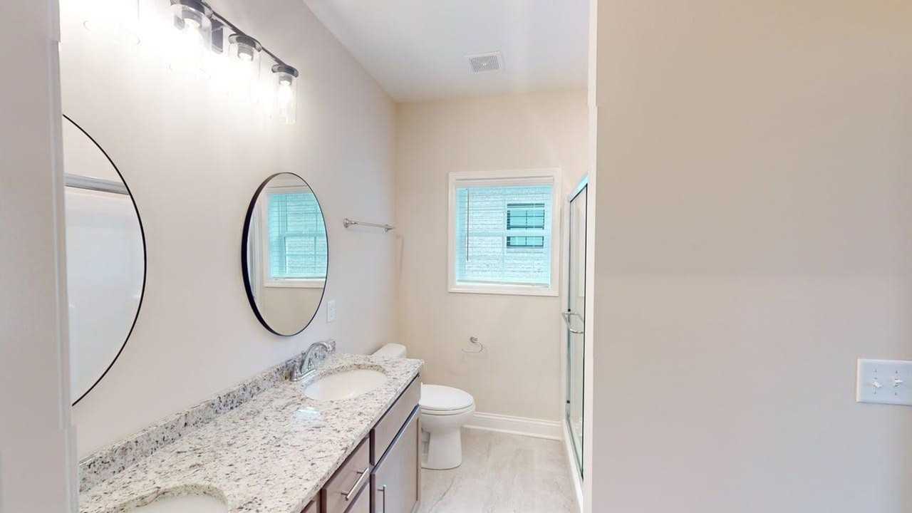 892 Mcintyre St - Photo 6 of 13
