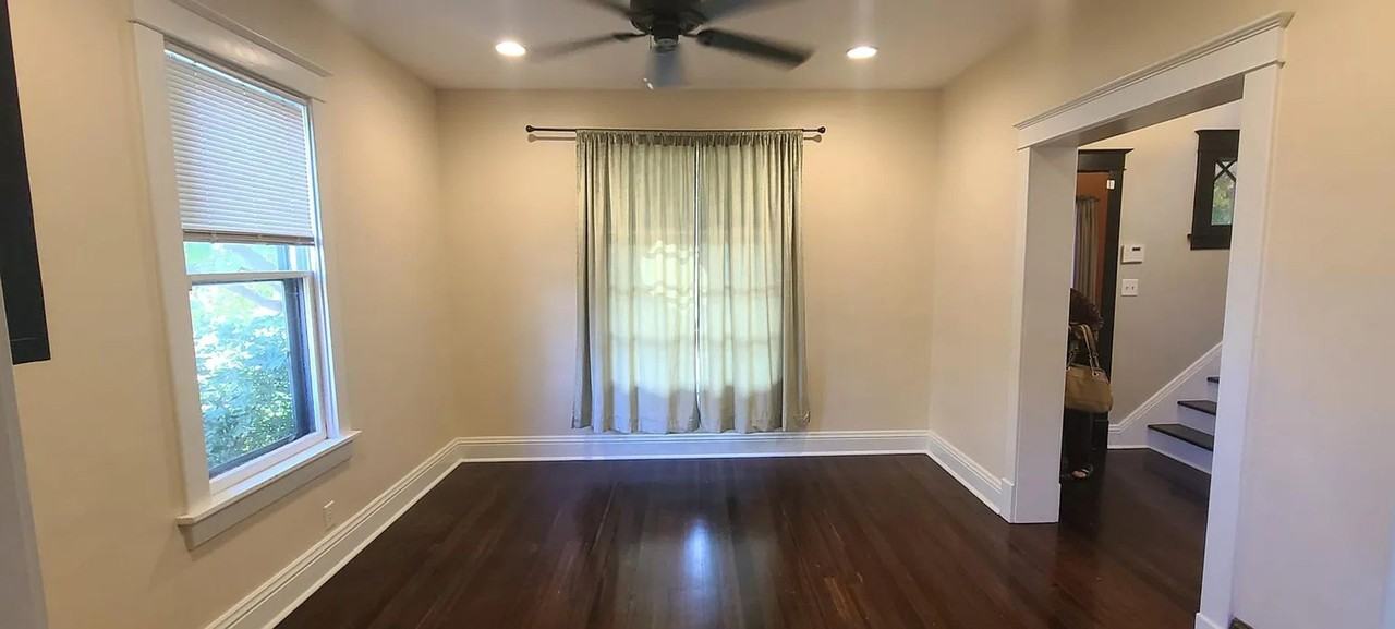 4324 Seward St - Photo 5 of 10