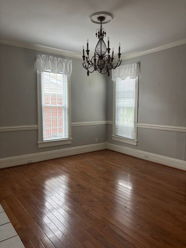 208 Island Ave - Photo 4 of 8