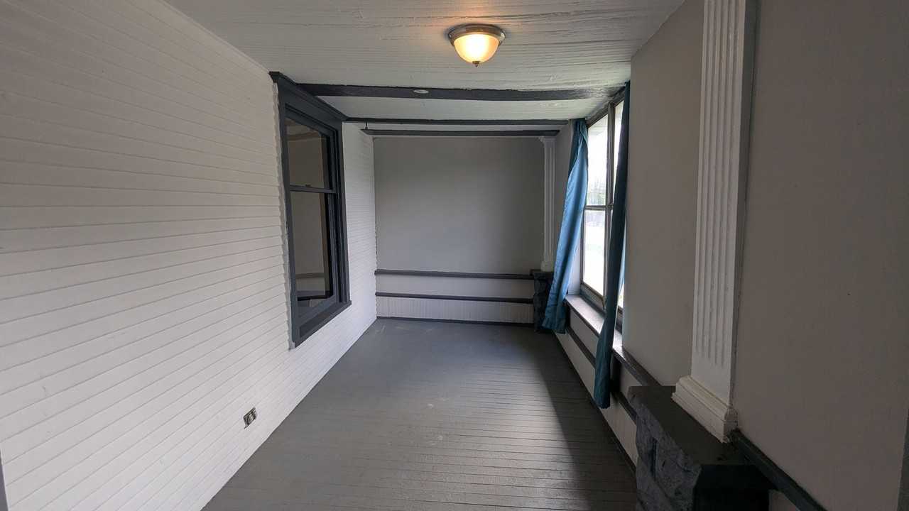 163 Russell Ave - Photo 5 of 50