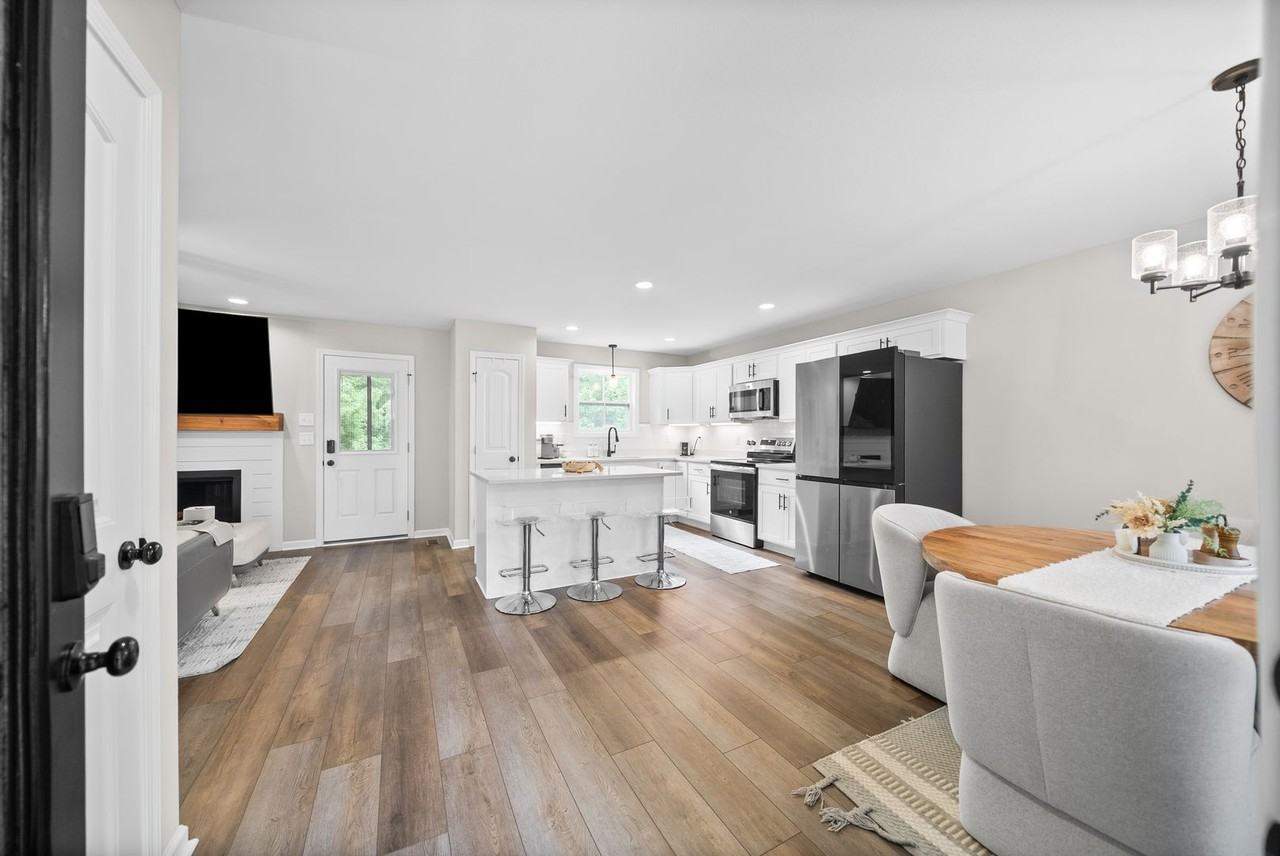 46 Bunker Hill Rd - Photo 4 of 35